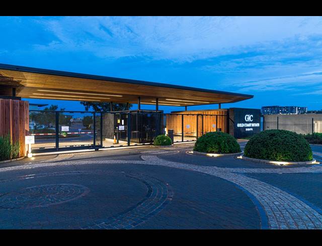 692M² VACANT LAND FOR SALE IN SIBAYA PRECINCT